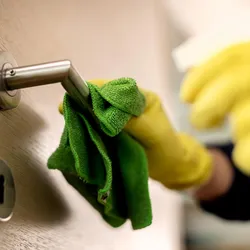 nettoyage de toute la maison avec l'aide à domicile Vauvert, Nimes, Aimargues, Grau du Roi